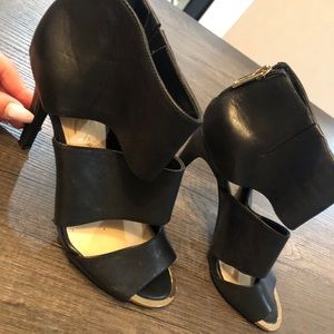 Jessica Simpson heels with gold toe accent